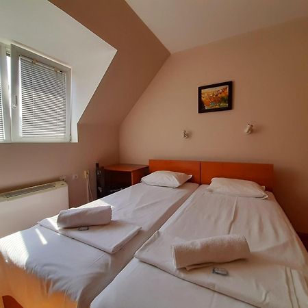 Guest House Diel Veliko Tŭrnovo Rom bilde