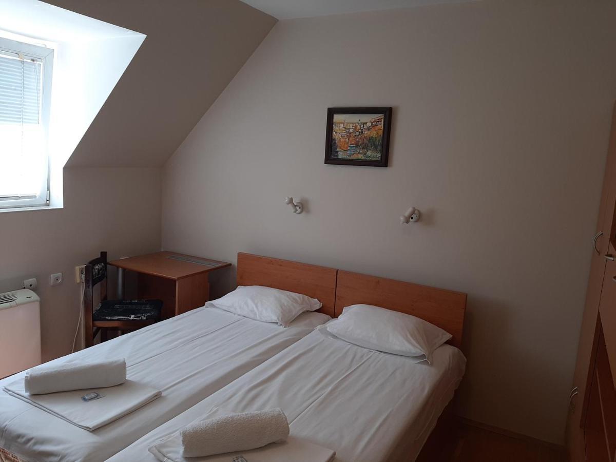 Guest House Diel Veliko Tŭrnovo Eksteriør bilde