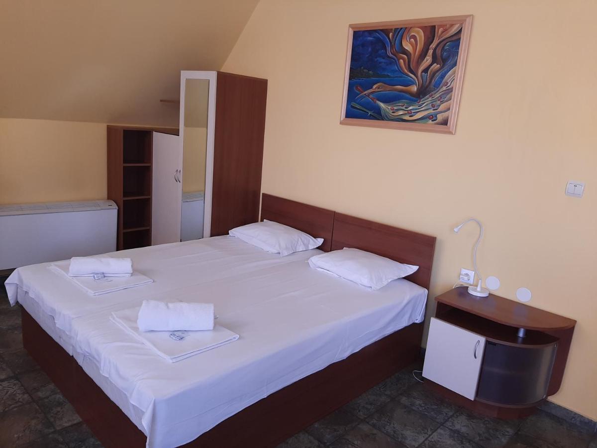 Guest House Diel Veliko Tŭrnovo Eksteriør bilde