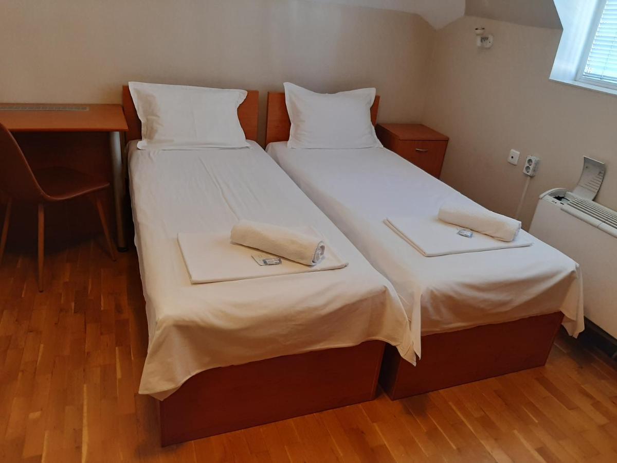 Guest House Diel Veliko Tŭrnovo Eksteriør bilde